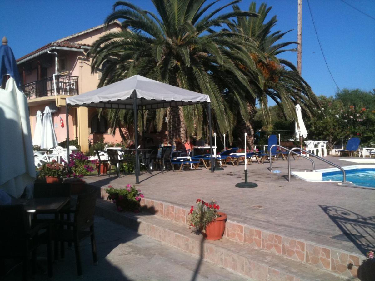 Lord Complex Aparthotel Agios Georgios  ภายนอก รูปภาพ