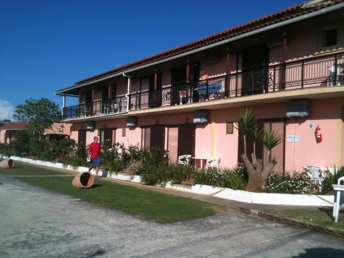 Lord Complex Aparthotel Agios Georgios  ภายนอก รูปภาพ