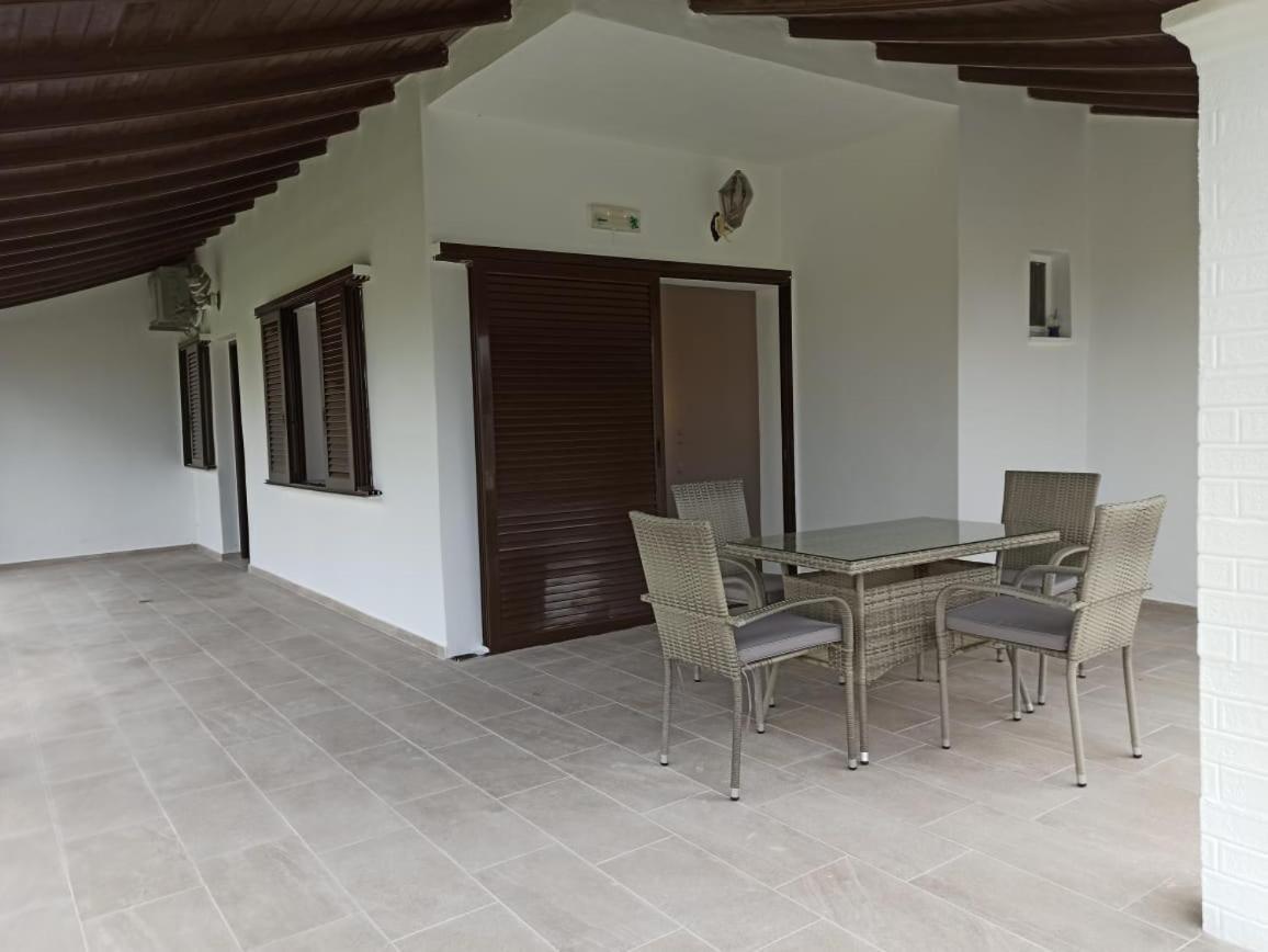 Lord Complex Aparthotel Agios Georgios  ภายนอก รูปภาพ
