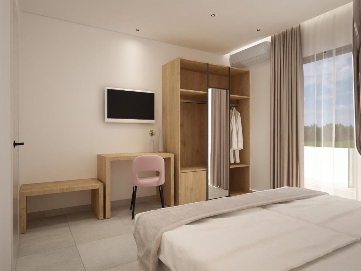 Lord Complex Aparthotel Agios Georgios  ภายนอก รูปภาพ