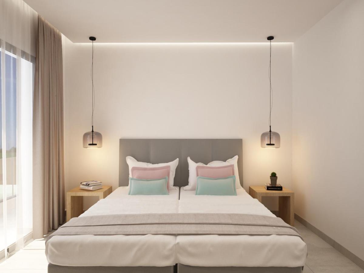 Lord Complex Aparthotel Agios Georgios  ภายนอก รูปภาพ