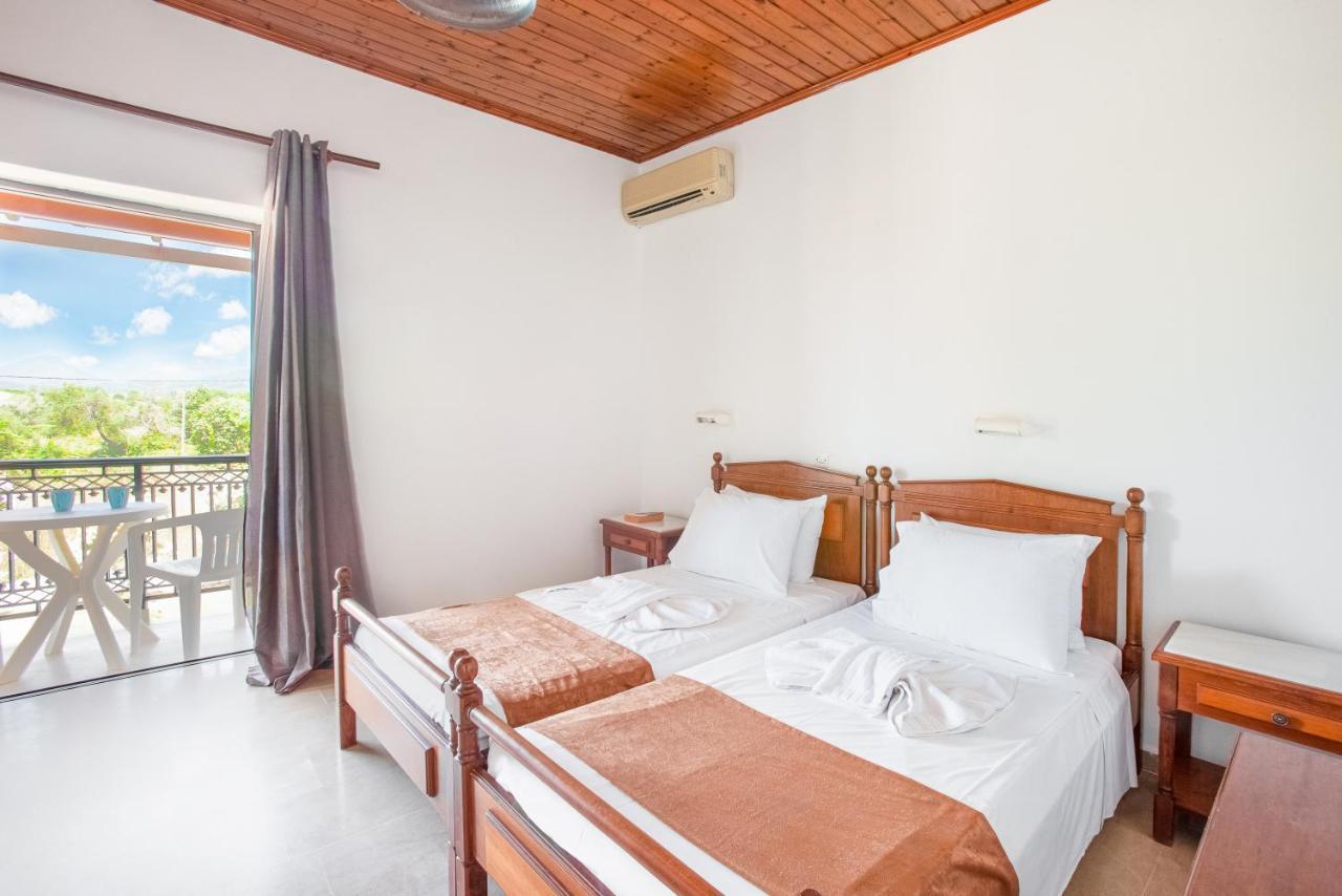 Lord Complex Aparthotel Agios Georgios  ภายนอก รูปภาพ