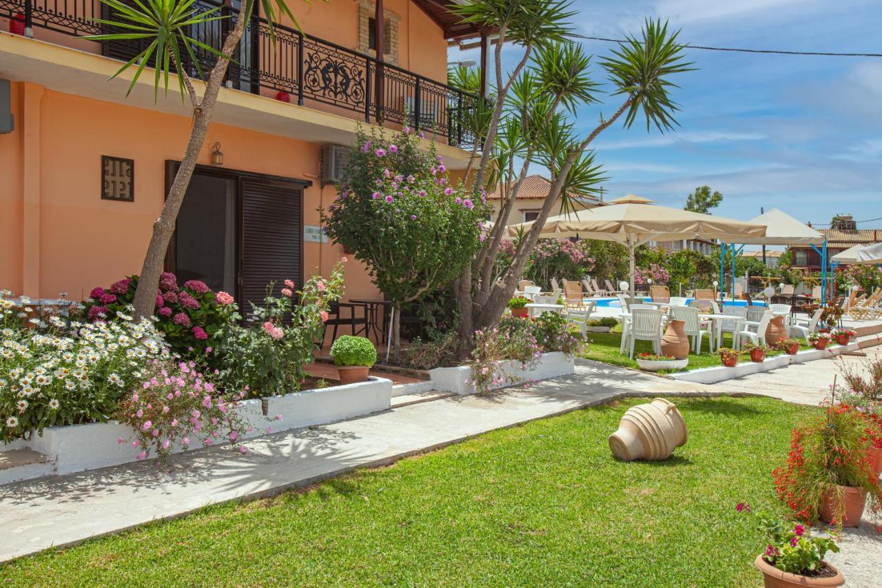 Lord Complex Aparthotel Agios Georgios  ภายนอก รูปภาพ
