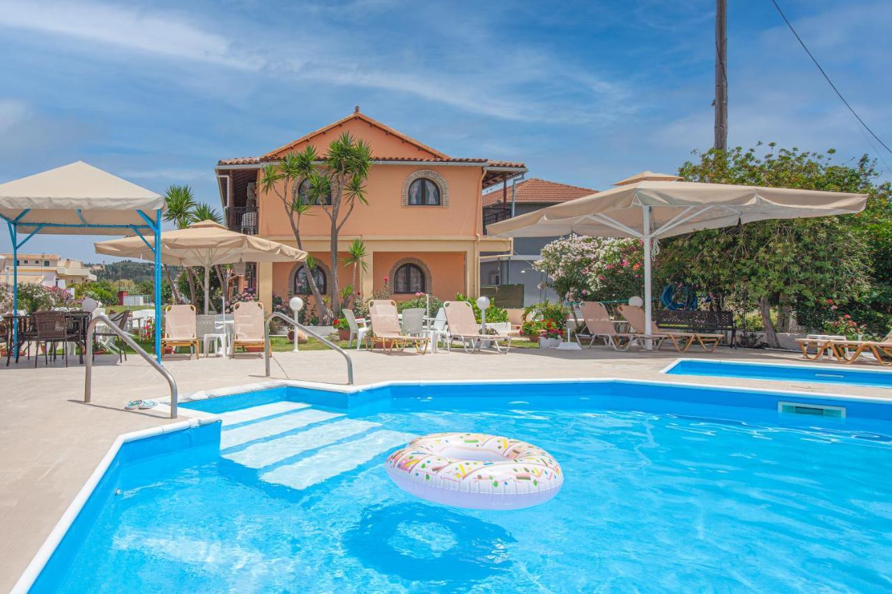 Lord Complex Aparthotel Agios Georgios  ภายนอก รูปภาพ