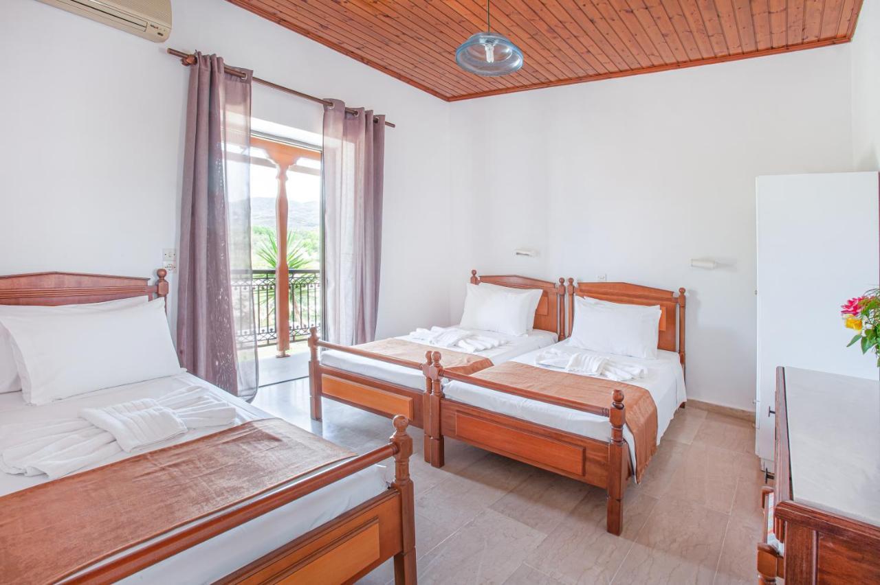 Lord Complex Aparthotel Agios Georgios  ภายนอก รูปภาพ