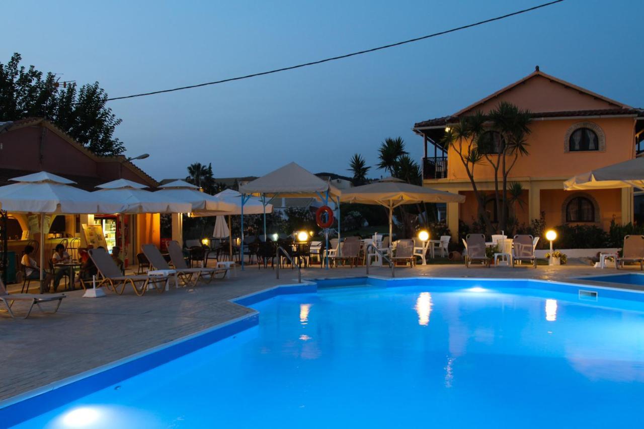 Lord Complex Aparthotel Agios Georgios  ภายนอก รูปภาพ