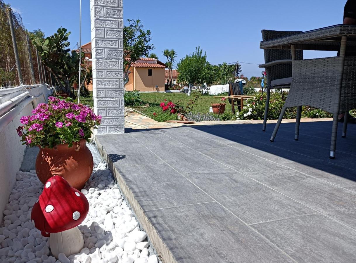 Lord Complex Aparthotel Agios Georgios  ภายนอก รูปภาพ