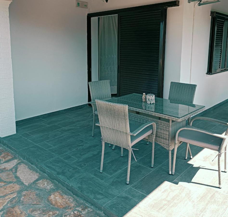 Lord Complex Aparthotel Agios Georgios  ภายนอก รูปภาพ