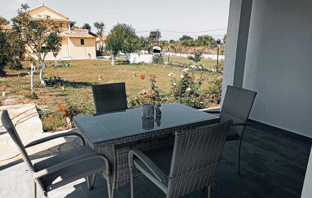 Lord Complex Aparthotel Agios Georgios  ภายนอก รูปภาพ