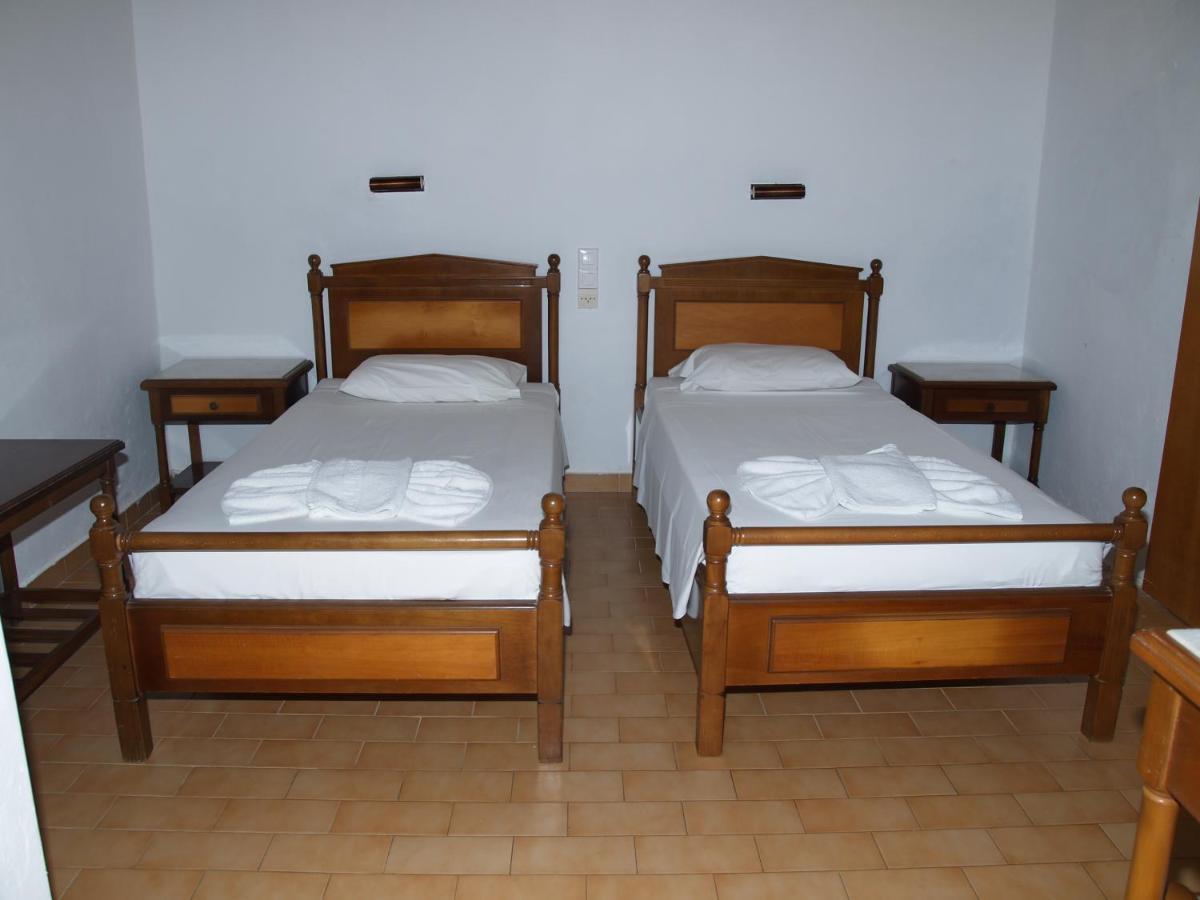 Lord Complex Aparthotel Agios Georgios  ภายนอก รูปภาพ
